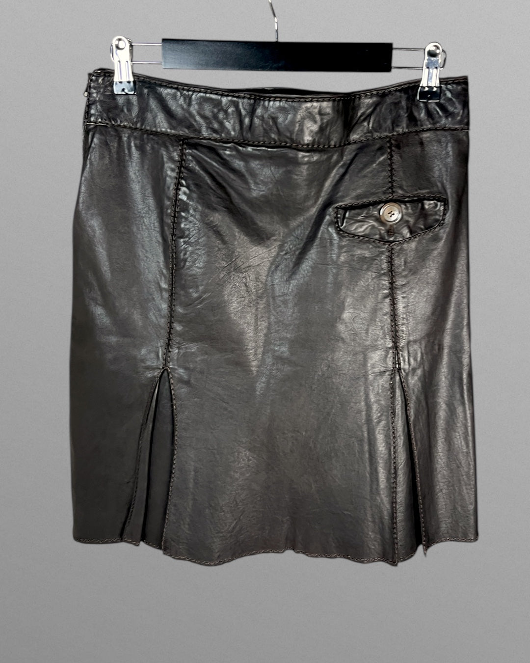 Mörkbrun skinnkjol Hugo Boss